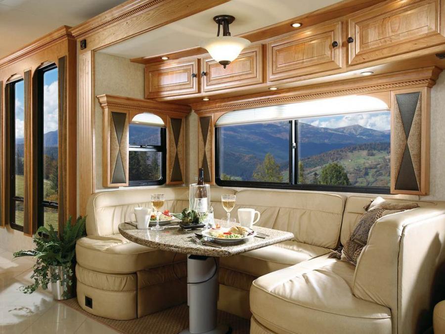 Интерьер Triple E Empress 2009 года  (фото 8 из 9)